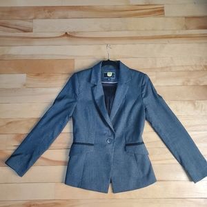 Le Chateau Blazer - size 2